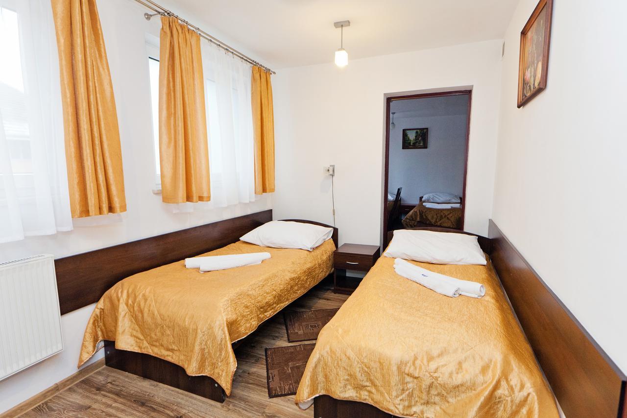 Hotel Turkus Jaroslaw Exterior photo